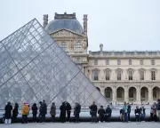 Louvre Museum Hit by Major Ticket Fraud Scandal, Nine Arrested