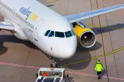 Man Climbs onto Vueling Plane Roof, Causing Major Flight Delays at Valencia Airport