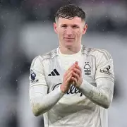 Manchester United and City Set for Summer Transfer Battle Over Forest Star Elliot Anderson