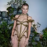 Margot Robbie's Wuthering Heights Bracelet Sparks Fan Fury Over Charlotte Brontë Replica