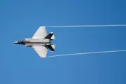 Mark Carney Pressured to Cancel F-35 Deal Amid Trump Tariff Threats