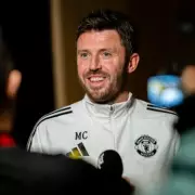 Michael Carrick Unfazed by Keane and Neville Criticism at Manchester United