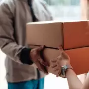 Mysterious Midnight Knock Leads to Bizarre Porch Discovery Hours Later