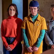 Netflix Star Sinéad Keenan Reveals Fear of Drowning During Filming of New Murder Mystery