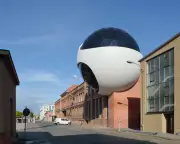 Niemeyer's Final Masterpiece: The Leipzig Sphere Restaurant