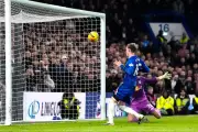 Palmer's Horror Miss Ends Chelsea's Rosenior Honeymoon in Leeds Draw