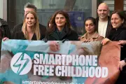 Parents Demand National Smartphone Ban in Scottish Schools to Protect Children