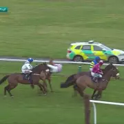 Punters Outraged as Jockey Falls Before Race, Bets Not Refunded