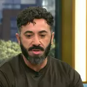 Robin Windsor's Ex Reveals Dog's Heartbreaking Reaction to Star's Death