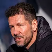Roy Keane Backs Diego Simeone for Man Utd Role Amid Fan Incident Warnings