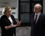 Russia's Elite Adapts to Wartime Reality Through Cultural Conformity