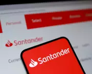 Santander UK Slams FCA Over £461m Motor Finance Scandal Bill Amid US Bank Takeover