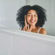 Shoppers Report Visible Results in Weeks with £96-Off Face Sculpting Device