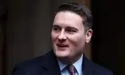 Starmer Allies Admit PM 'Too Weak' to Sack Streeting Amid Cabinet Backlash