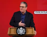 Starmer Apologises to Epstein Victims Amid Mandelson Scandal Fallout