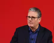 Starmer's Leadership Crisis: Critics Cite Vision Vacuum and Mandelson Misstep