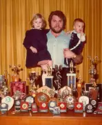 The Hidden Addiction: How Steroids Nearly Destroyed My Powerlifter Father
