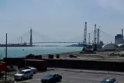 Trump Threatens to Block New US-Canada Bridge Over Ownership Demands