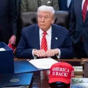 Trump's Mandelson Endorsement Raises Eyebrows Amid Epstein Scrutiny