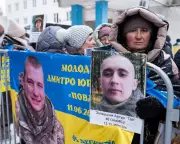 Ukraine and Russia Conduct Major Prisoner Swap Amid Ongoing Conflict