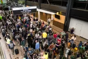 US Government Shutdown Threatens Airport Chaos During Spring Break Travel