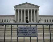 US Supreme Court Strikes Down Trump's Tariffs as Unlawful Overreach