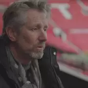 Van der Sar Reveals Talks Over Man Utd Executive Return