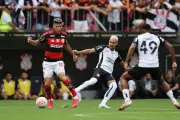 VAR Power Outage Causes Unprecedented Delay in Brazilian Super Cup Red Card
