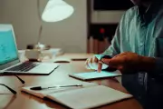 What Is Quiet Budgeting? A Low-Key Alternative to Financial Noise