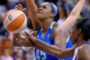 WNBA Champion Kara Braxton Dies at 43 Following Atlanta Car Crash