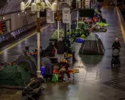 Zelenskyy Demands Justice as Ukraine-Russia Peace Talks Begin Amid Attacks