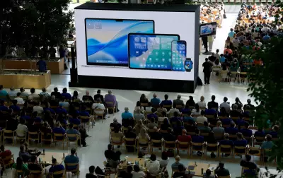 Apple Defends Liquid Glass Design Despite Widespread User Criticism