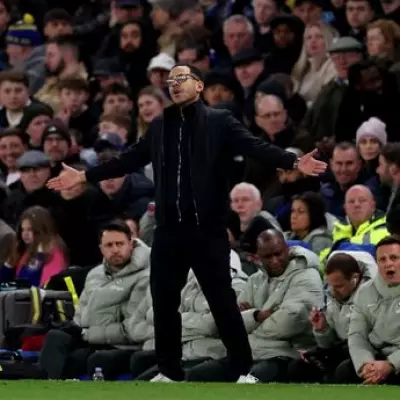 Chelsea Boss Rosenior Demands Urgent PGMOL Talks After Referee Controversy