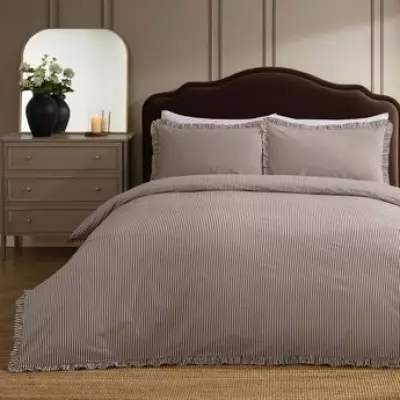 Dusk's 'Luxury' No-Iron Duvet Set Sells Fast at £40, Shoppers Rave