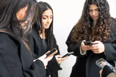 Gen Z's Social Media Shift: TikTok Use Persists Despite Growing Trust Concerns