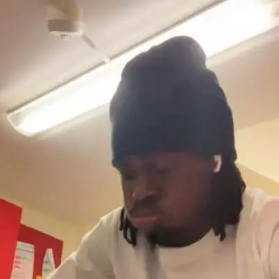 Kent University Meningitis Outbreak: Students Report Rats, Water Shortages, and Fires