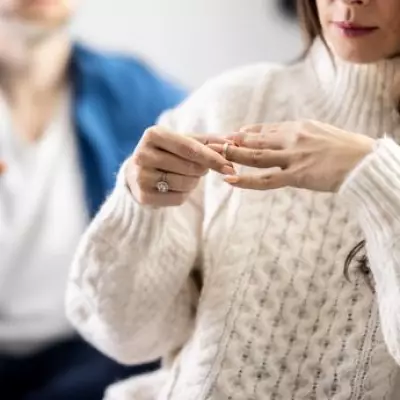 Lawyer's 'Talk About This Later' Technique Reveals How to Spot a Liar