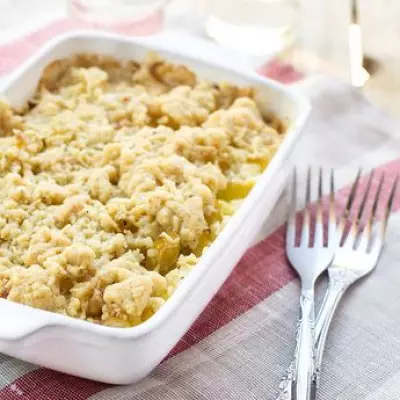 Mary Berry's Savoury Crumble: A Hearty Vegetarian Dinner for Busy Weeknights