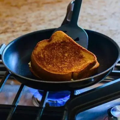 Mayonnaise Outperforms Butter for Perfect Cheese Toasties, Say Experts