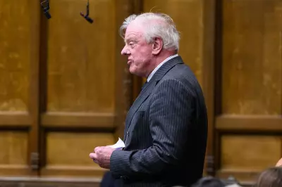 MPs Kneel in Commons Plea for Direct London to Grimsby Rail Link