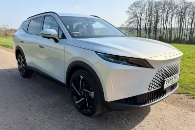 Omoda 7 SHS Review: Family Plug-in Hybrid SUV Boasts 745-Mile Range