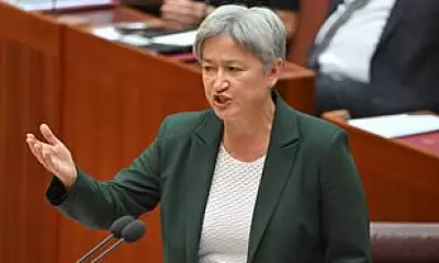 Penny Wong Urges Australians in Middle East to Return Home Amid Conflict
