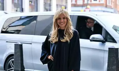 Sarah Michelle Gellar Stuns in London Amid Buffy Reboot Cancellation Drama