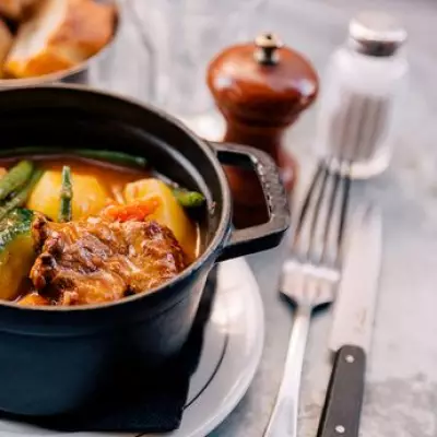 Strands Puzzle Hints for March 19: 'Bring a Plate' Clues Revealed