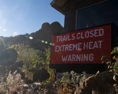 Unusual US Heatwave Persists as Canada Braces for Arctic Blast