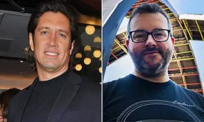 Vernon Kay Halts BBC Radio 2 Show to Pay Tribute to Colleague Ian Deeley