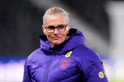 Wiegman's Bold Selection: 17-Year-Old Parkinson Earns First England Call-Up