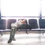 Airline Captain's 35-Year Jet Lag Secret: Sync with Local Meal Times