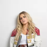 Alana Springsteen Moved to Tears by Widow's Reaction to James Van Der Beek Tribute