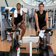 Anthony Joshua Backs Eddie Hearn in Feud with Conor Benn Over Boxing Split